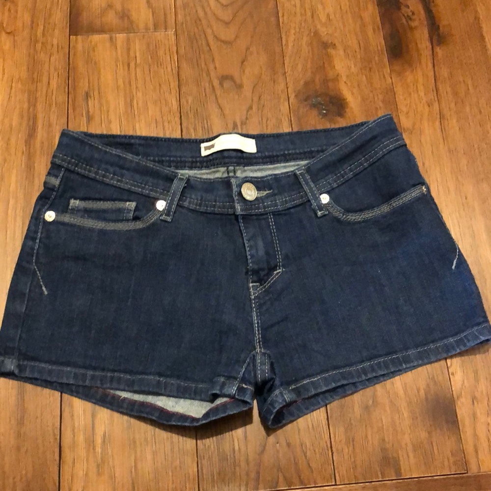Levi’s shorts